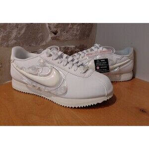 NEW AND RARE Nike Cortez LX Sea Glass (Size 8) Extra Pieces Included